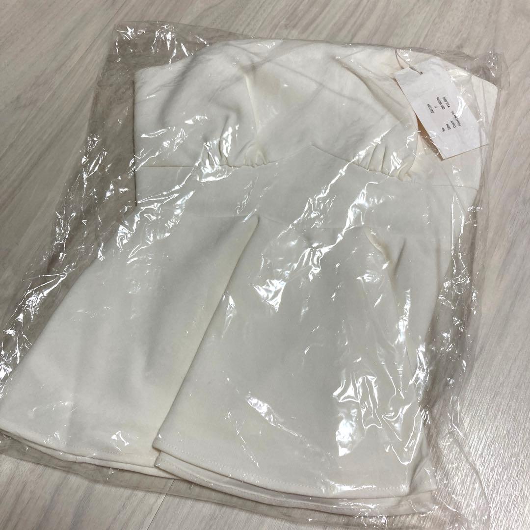 新品タグ付き♡ミストレアス♡バレエコアぺプラムキャミソール♡オフホワイト