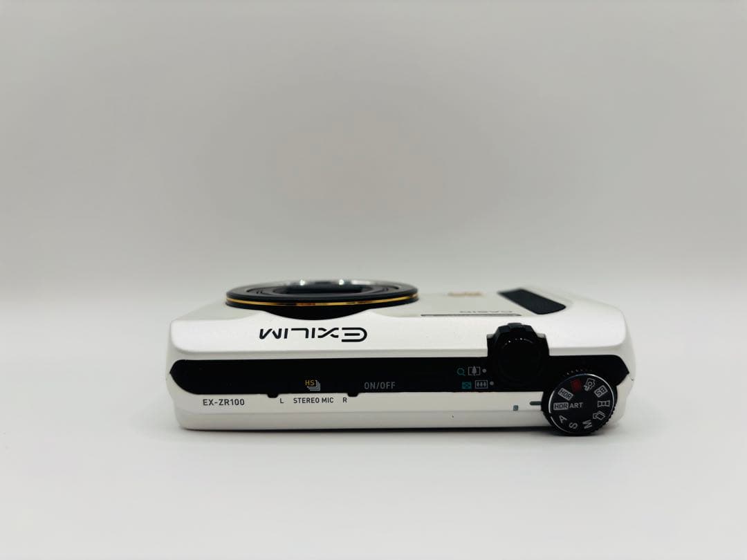 【動作未確認】Casio Ex-ZR100 白　コンデジ