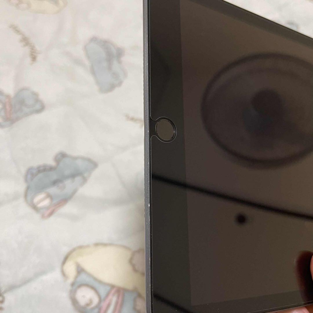 iPad 第8世代 10.2インチ 32GB Wi-Fiモデル中古 動作良好