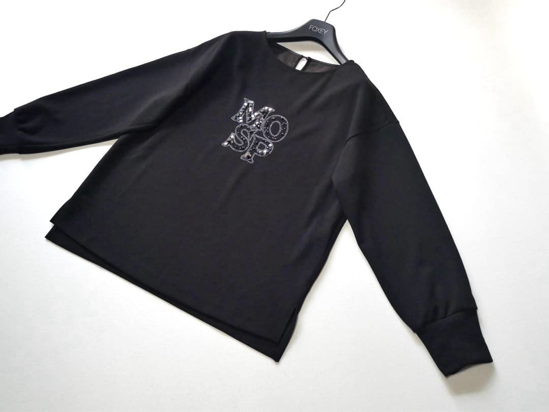 MORABITO SPELLモラビト　プルオーバートップス 刺繍 サイズ38