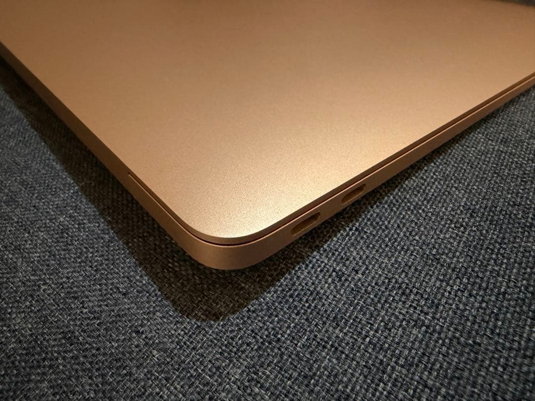 MacBook Air 2020 M1 8GB 256GB 13インチ