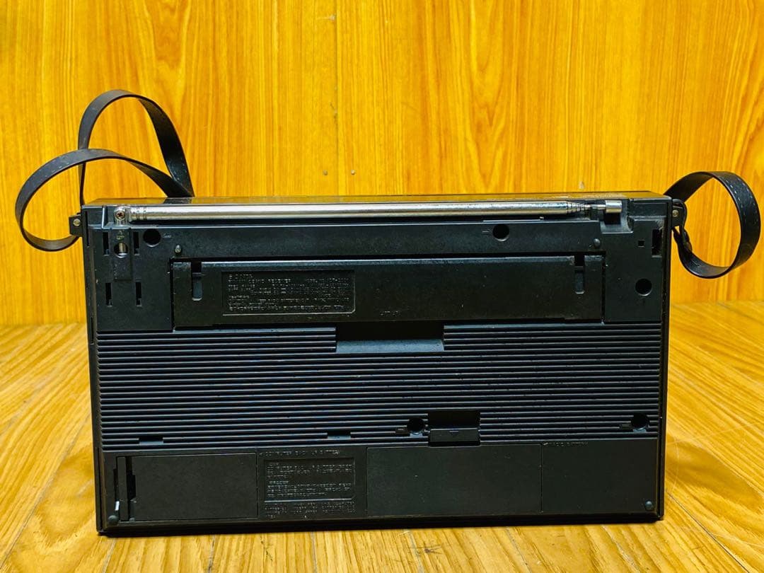 SONY ICF-2001 AM/FMラジオ 受信機