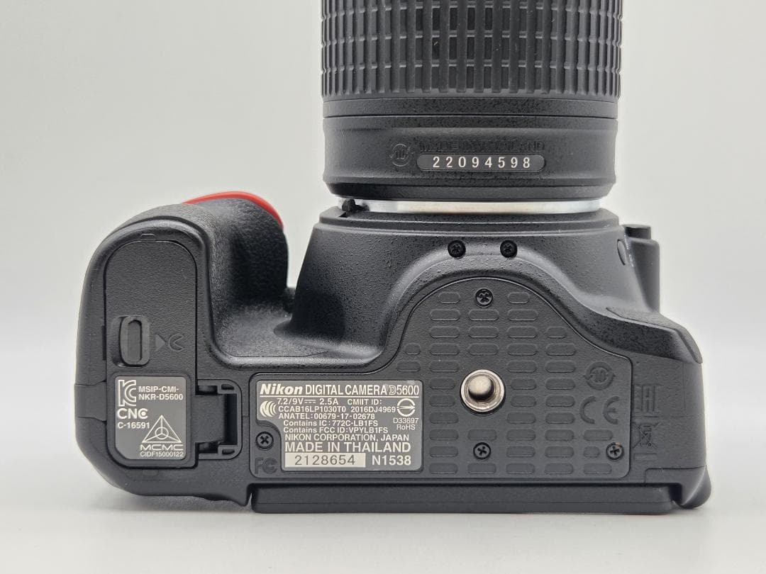 ニコン　NIKON D5600 18-55mm VR レンズキット