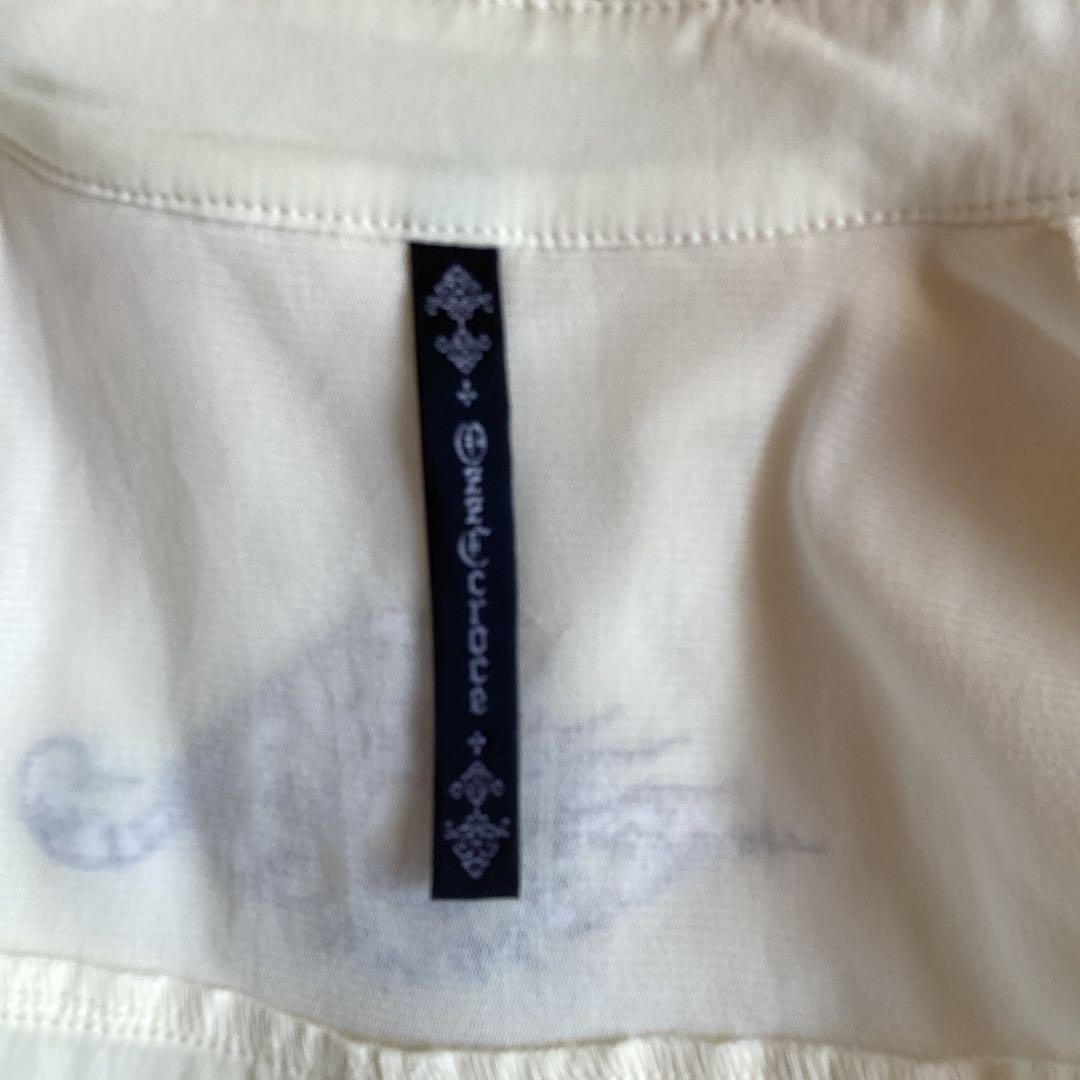 極美品！OZZ Croceアイボリー フリル ロングブラウス［商品番号10］