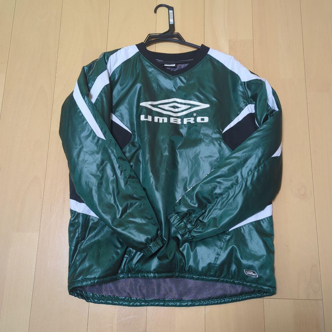 いいねお断り！　値引不可☆希少♥美品♥アンブロ　UMBRO　中綿　ピステ