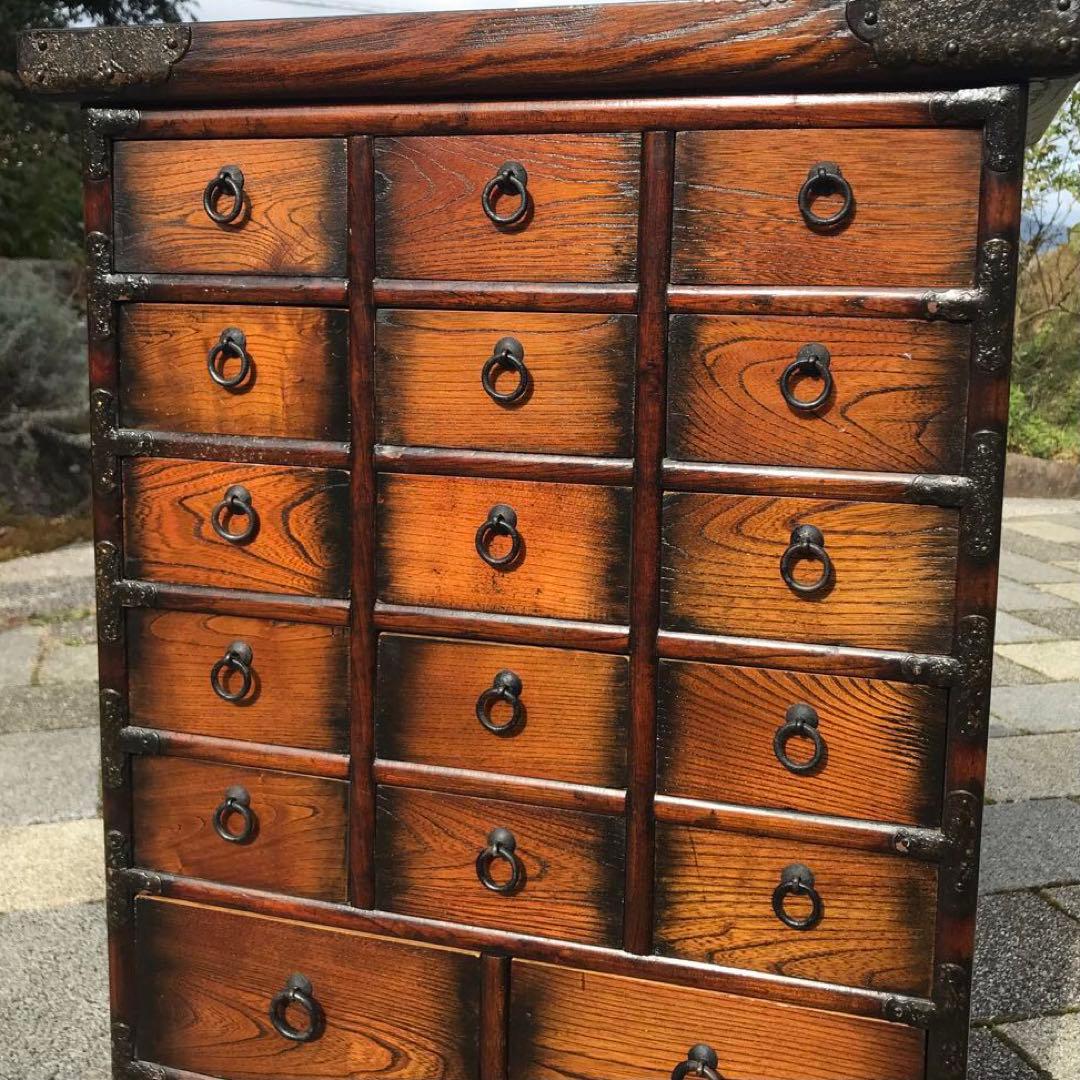 アンティーク日本伝統的な和風木製箪笥 薬箪笥18引き出し