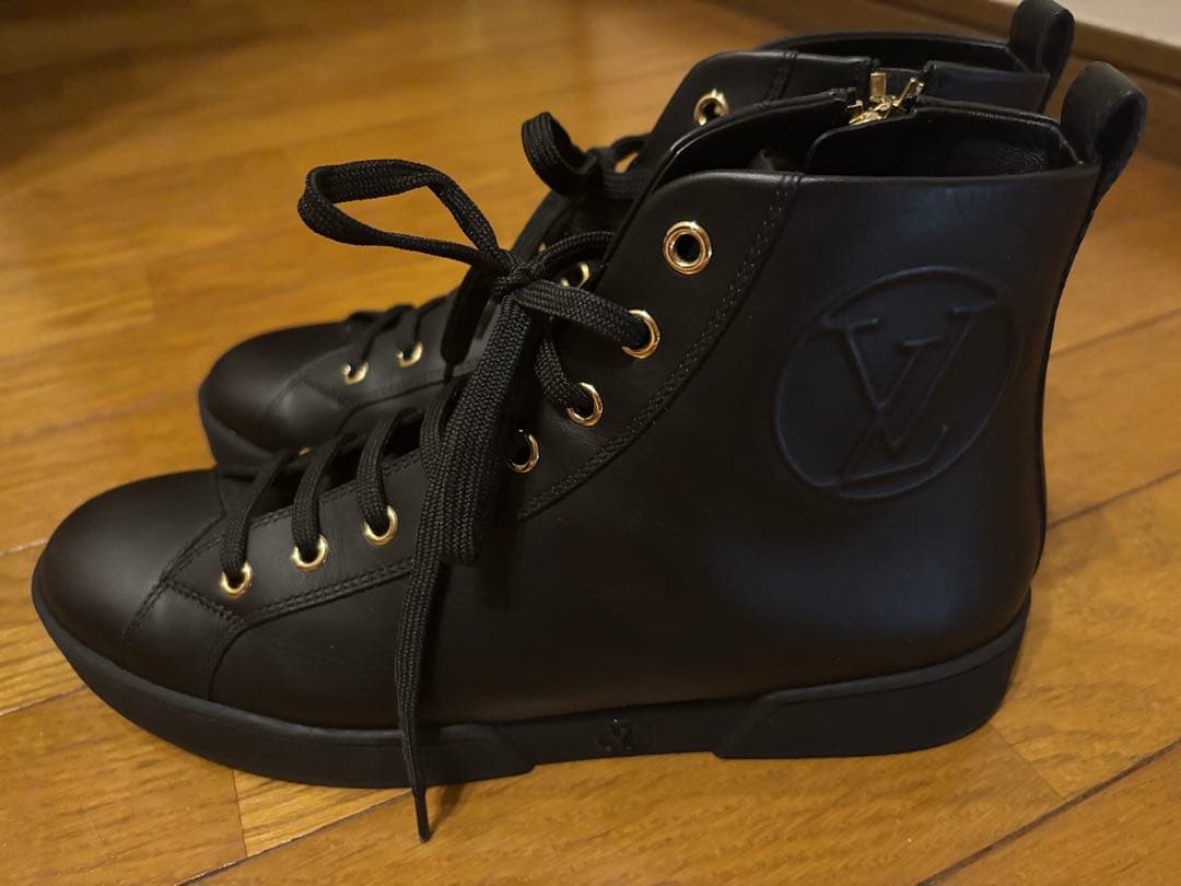 美品Louis Vuitton ブラック ハイカットブーツ
