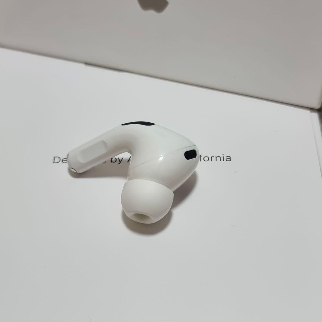 AirPodsPro 2 第二世代 USB-C イヤホン　片側　右耳 R側　66