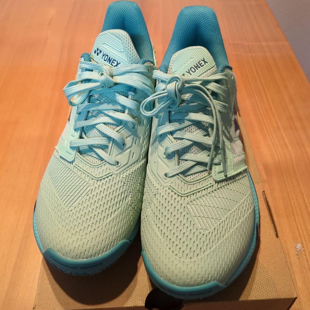 美品YONEX テニスシューズ24㌢ パワークッションアドアクセルGC