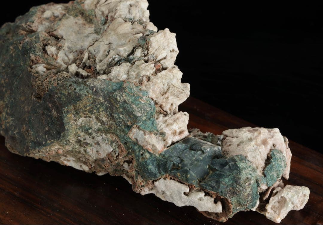 菊花石　断層石 風化景石 台座付 721g 天然石 鑑賞石 原石 自然石 景石