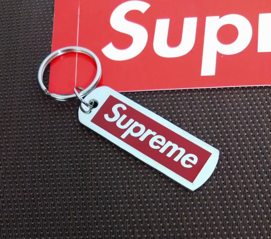 Supreme Leatherロープキーホルダー＆キーホルダー&ステッカー