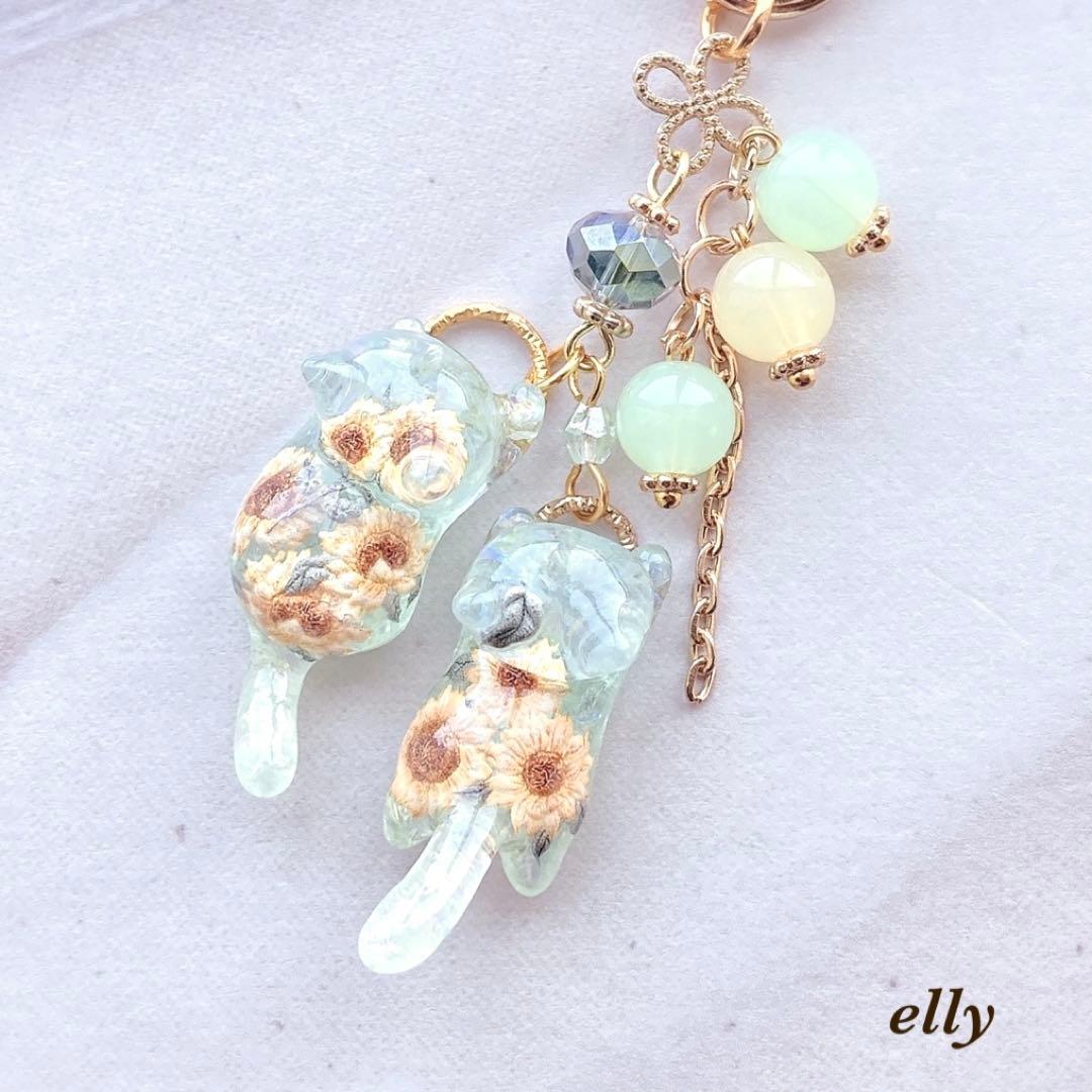 【sawasawa様】1374.天然石　琉球ガラス　星型　ジャンピング猫　レジン