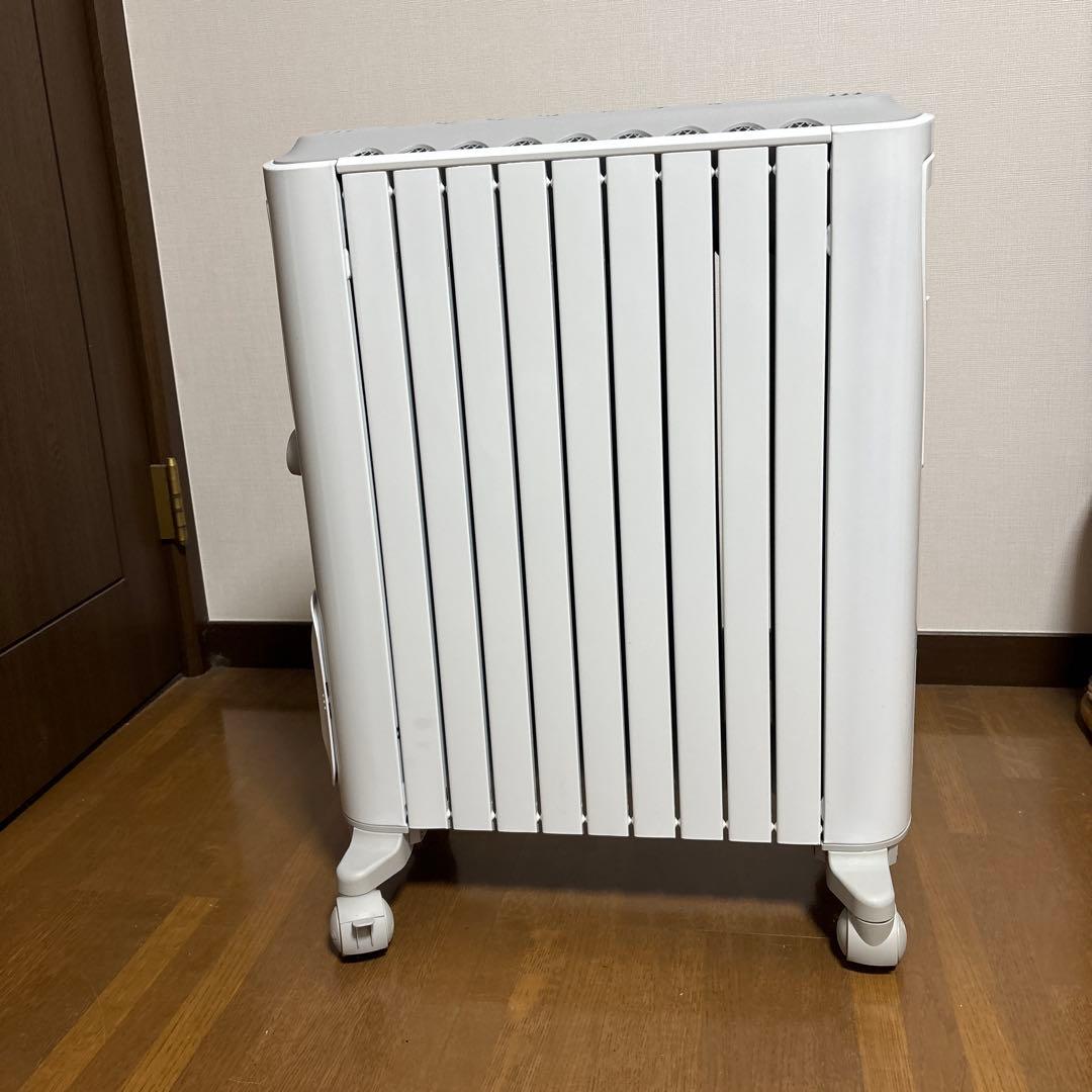 デロンギ製　オイルヒーター