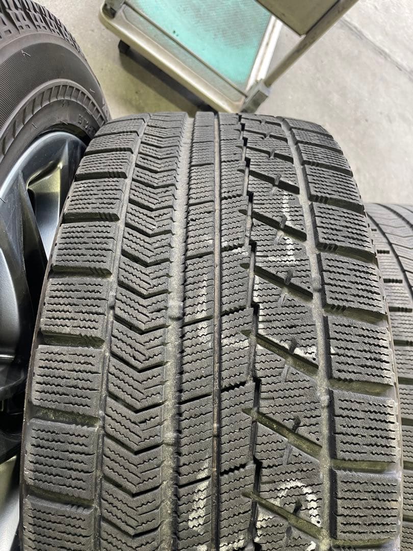 ノンパパ様　レクサスLS 純正　美品　　スタッドレスセット　245/50R19