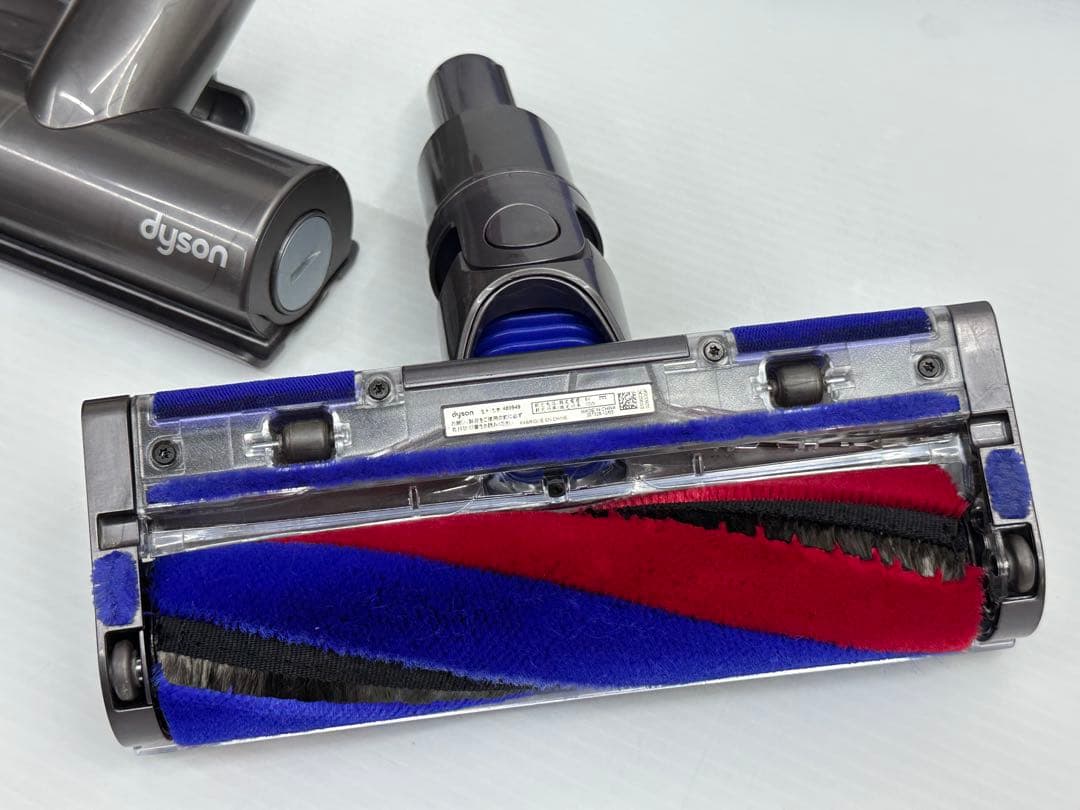 美品　2022年製　ダイソン　掃除機　SV21 本体　ミニヘッド　充電器　セット