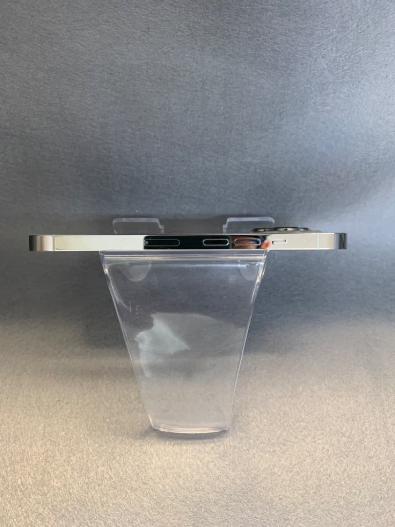 美品 国内版 SIMフリー iPhone13 Pro 256GB シルバー色