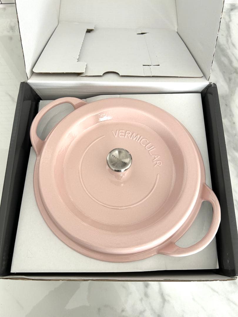 Vermicular バーミキュラ オーブンポットラウンド 26 無水鍋