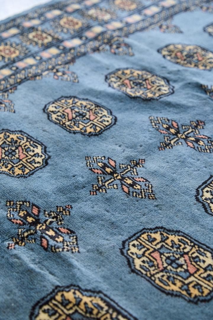 新品　トライバルラグ　ブハラ　ラホール産　（195×127cm) ブルー 青