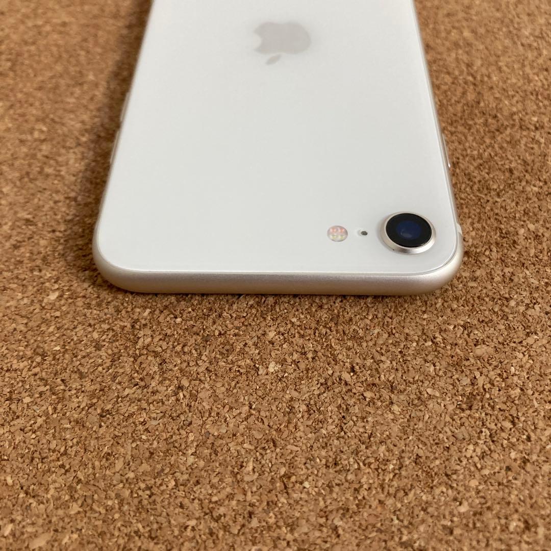 4074 美品☆電池新品☆iPhoneSE3 128GB SIMフリー☆