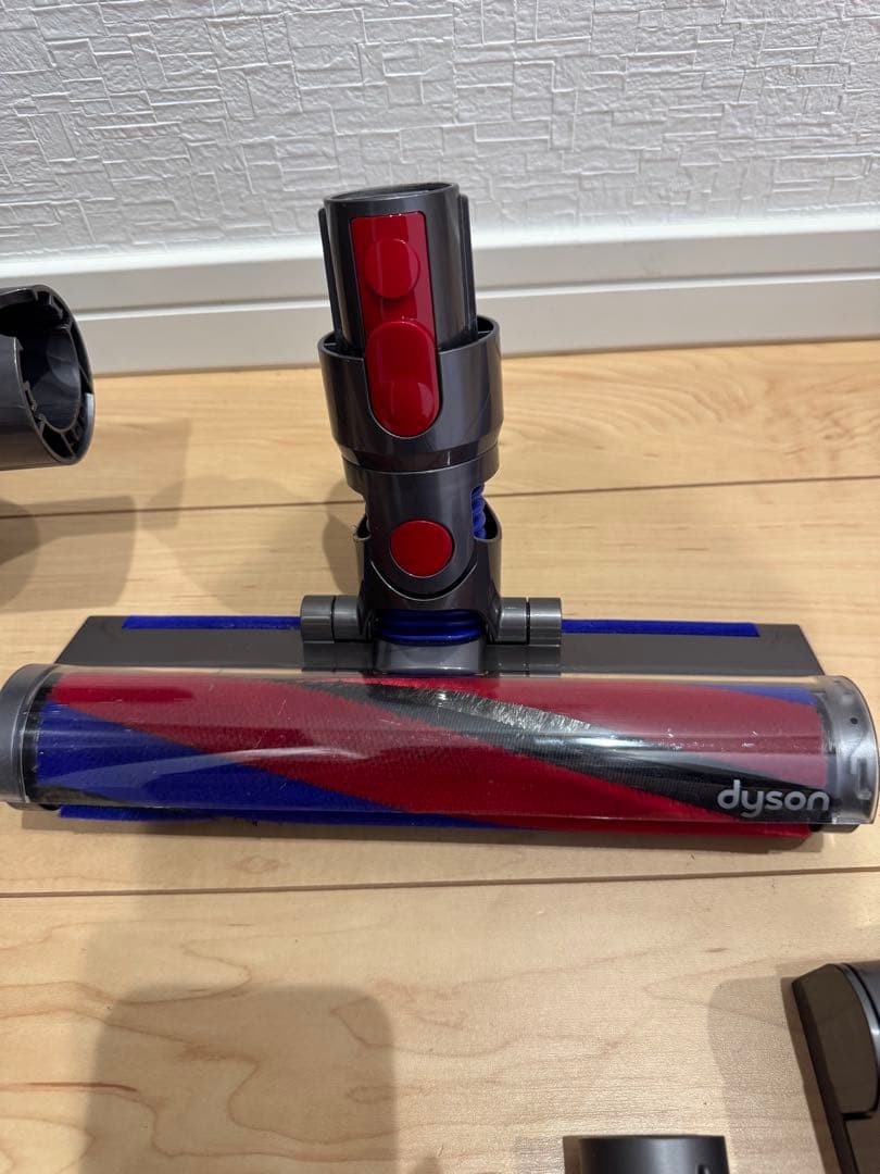 *美品*dyson ダイソン V8 SLIM SV10Kコードレス掃除機