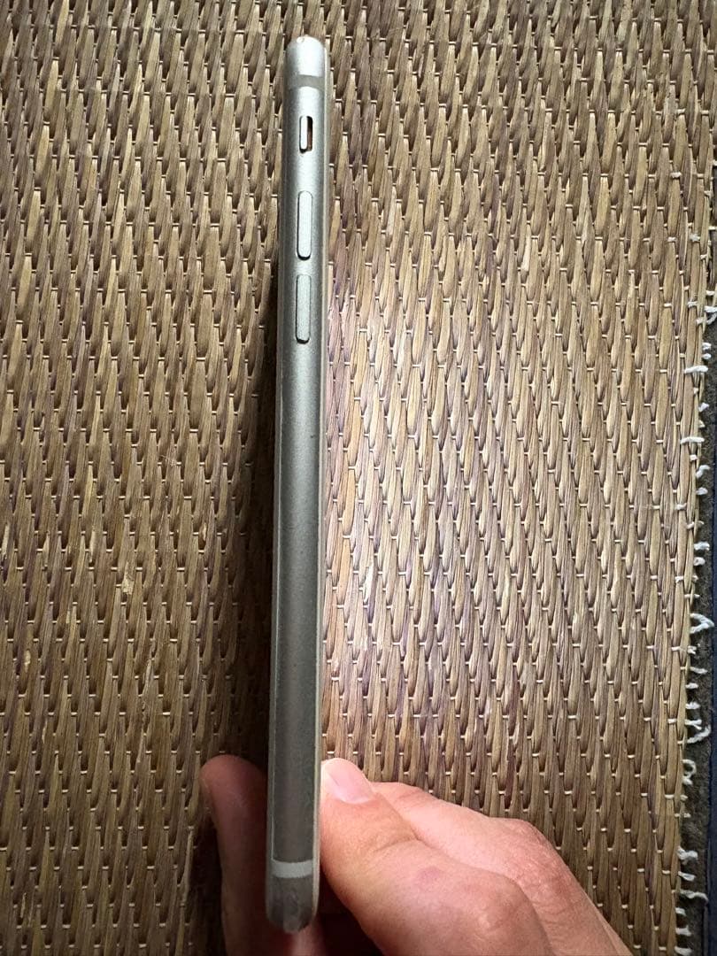 iphone8本体　docomo