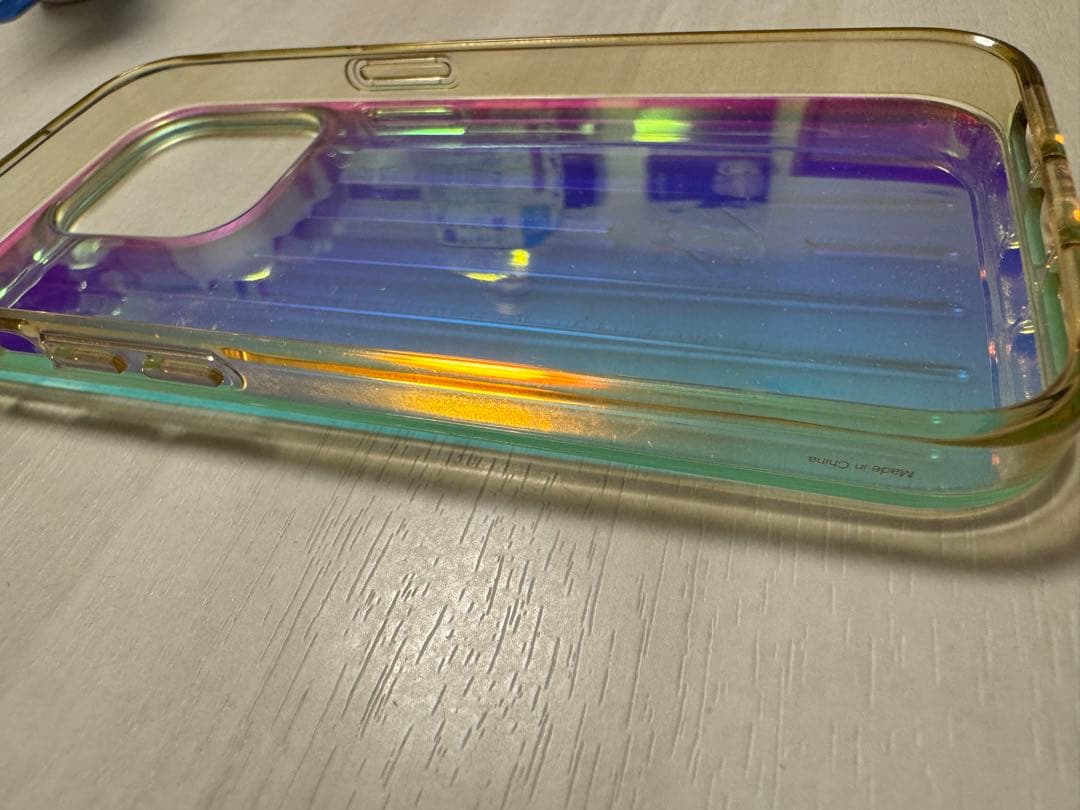 ⭐︎RIMOWA リモワ　イリディセント　iPhone15Pro用ケース　オーロラ