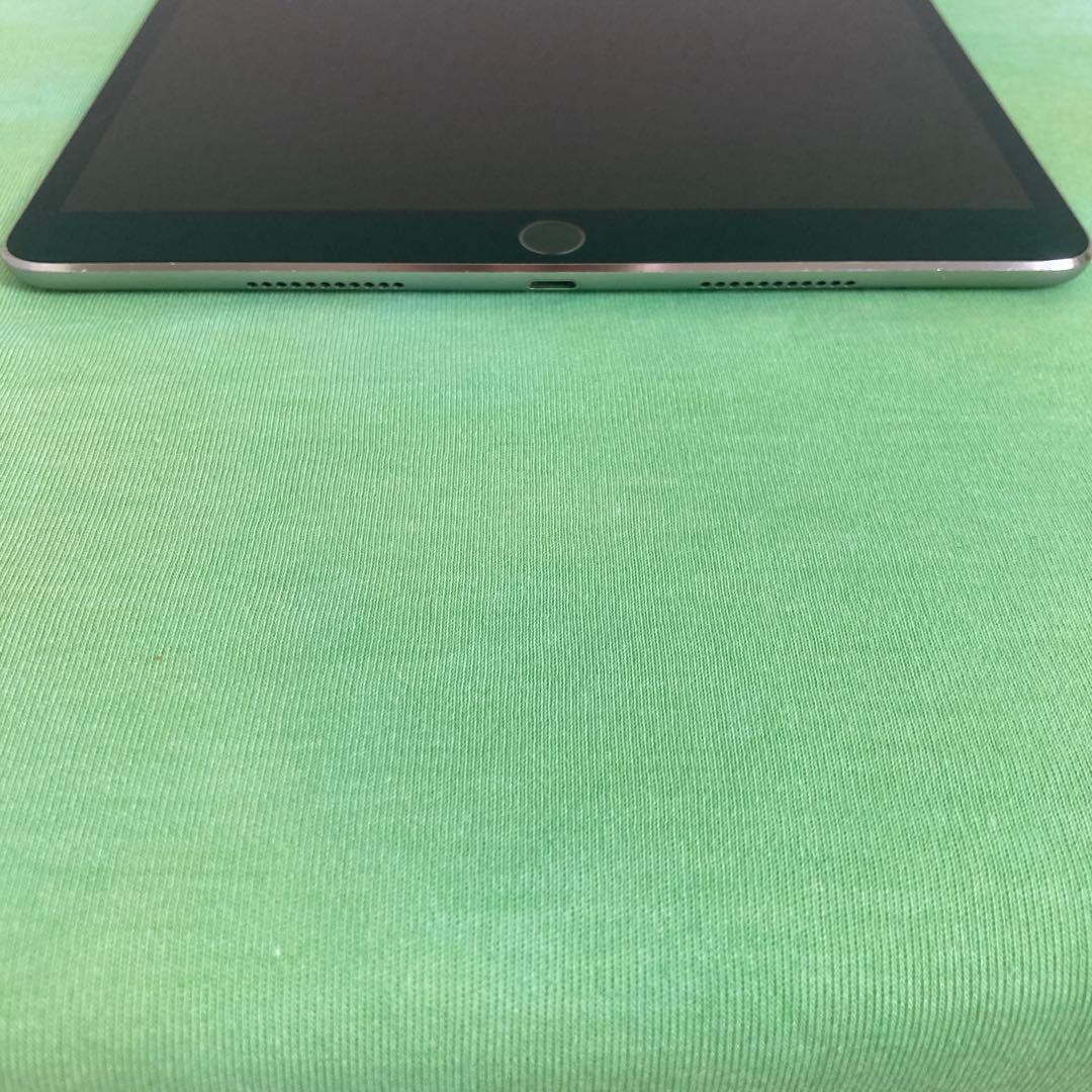 196 電池良好☆iPad Pro 64GB 10.5インチ SIMフリー☆