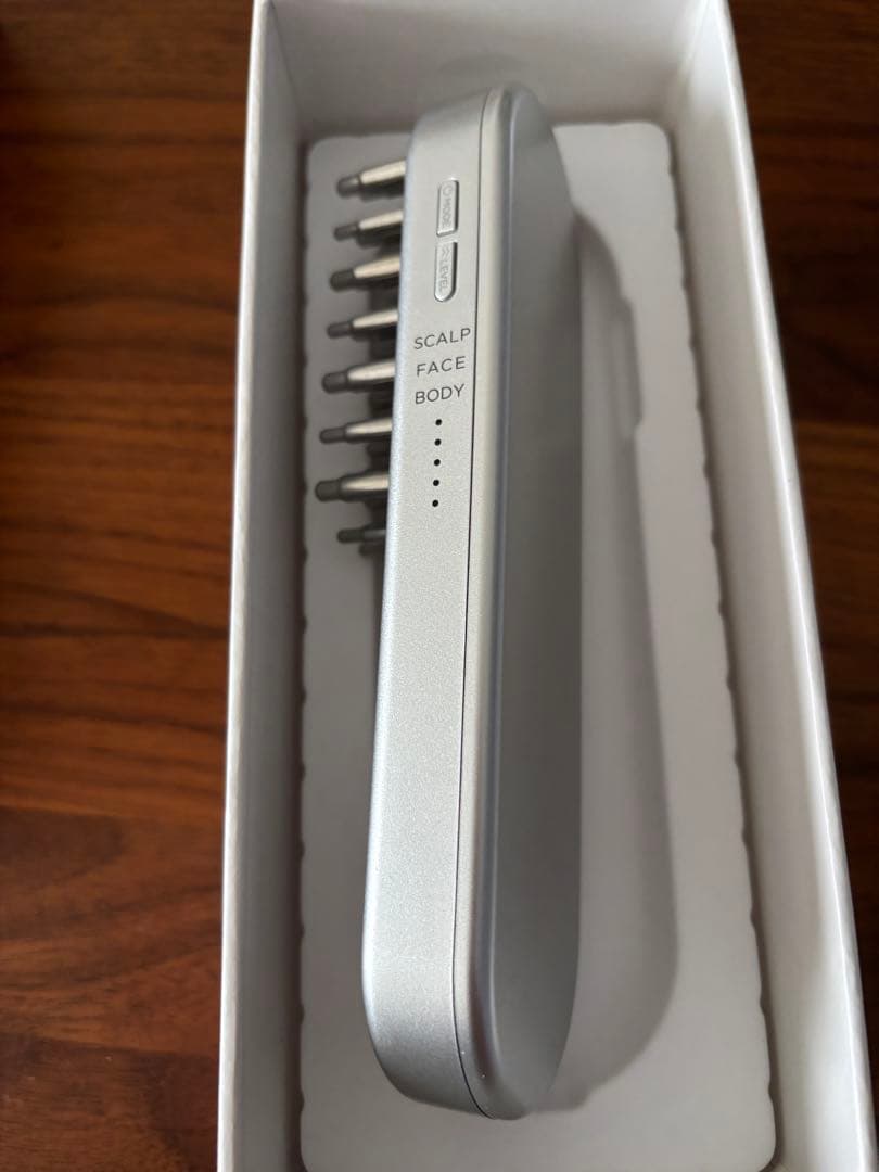 一度使用　美品SALONIA サロニア EMS リフトブラシ 電気ブラシ