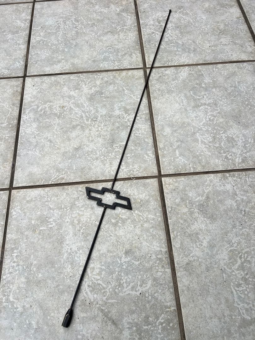 Chevrolet ボウタイアンテナ シボレー　アストロ