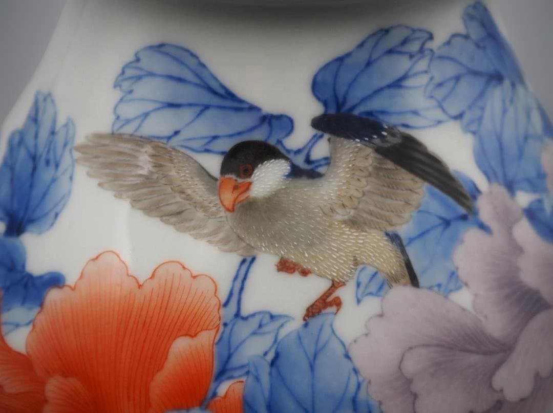 真葛香山 宮川香山 青華釉下彩花瓶 4鳥牡丹図 台付き