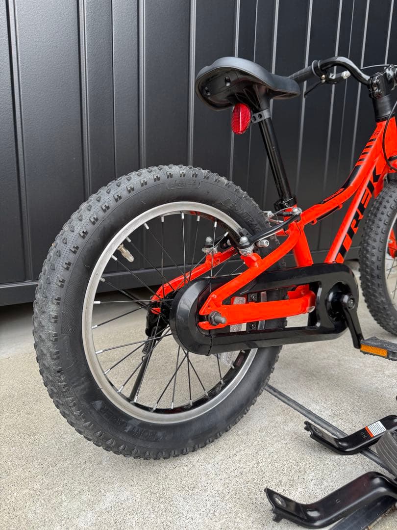 【手渡し】TREK　PRECALIBER 16　オレンジ　2022年