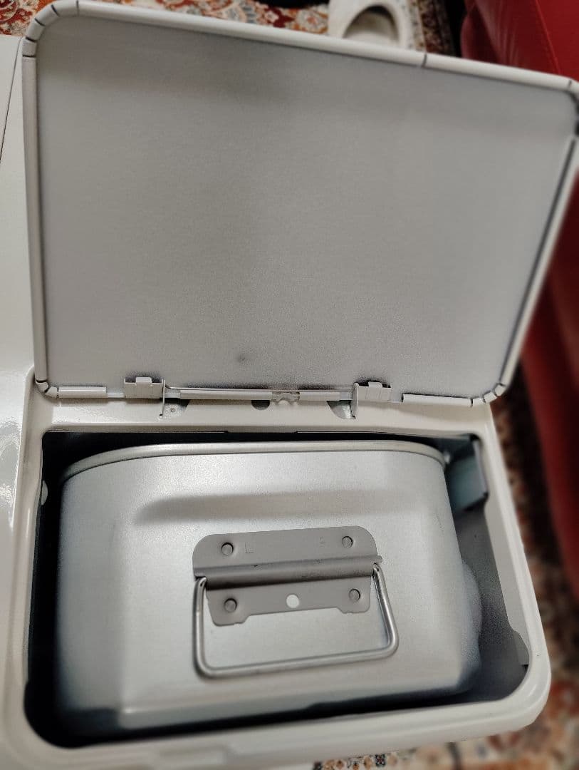 【美品】 2023年製CORONA 石油ファンヒーター