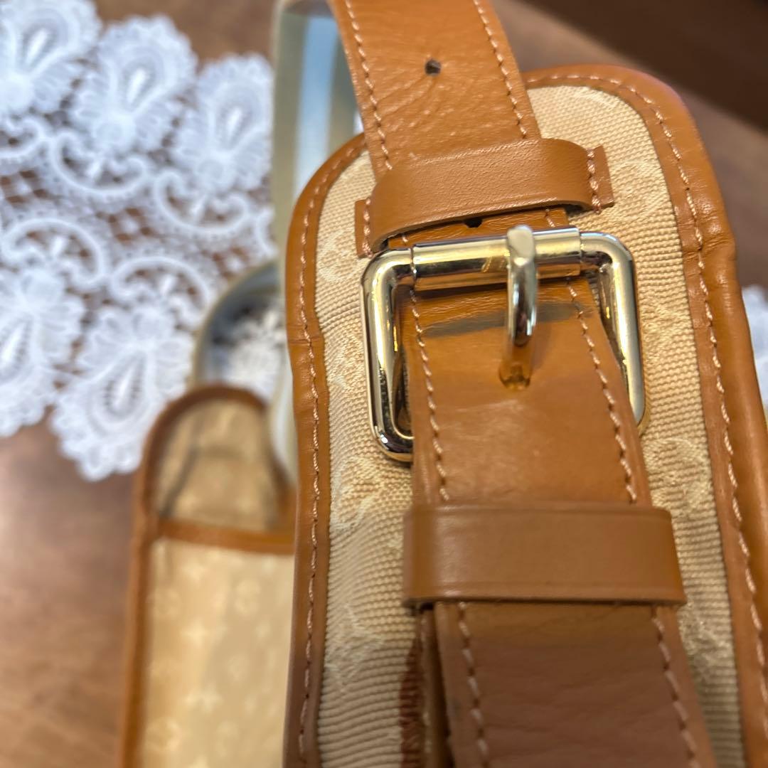 m*o様 VUITTON ショルダーバッグ