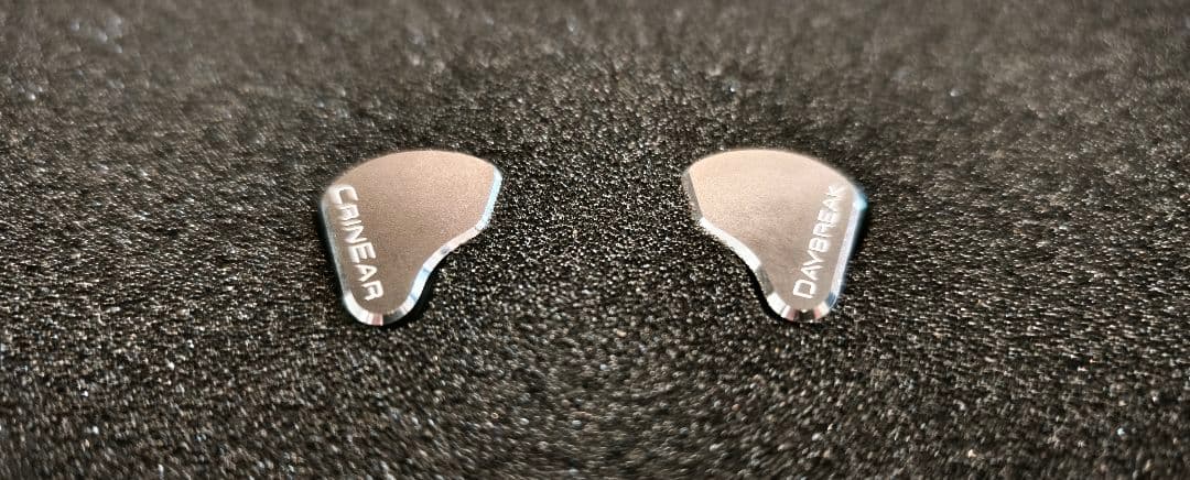 CRINEAR DAYBREAK 4.4mm/3.5mm 有線イヤホン