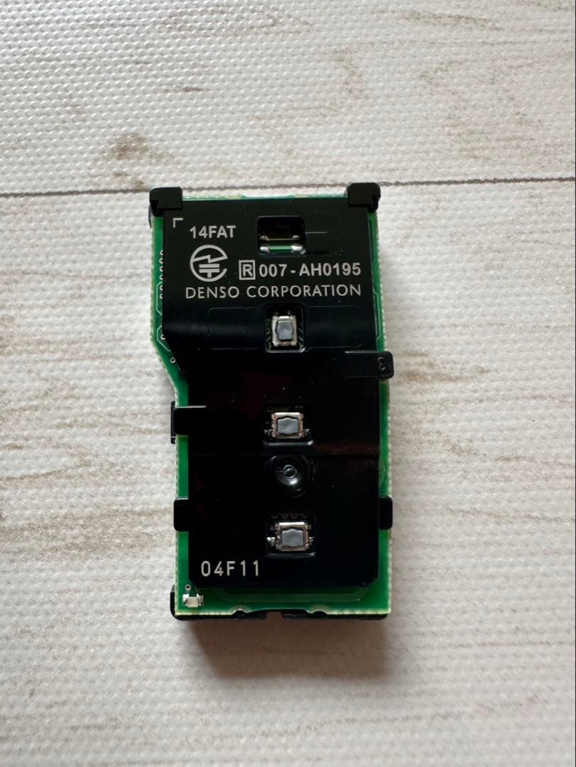 トヨタ　純正　ランドクルーザー　300 GRスポーツ　スマートキー　3ボタン