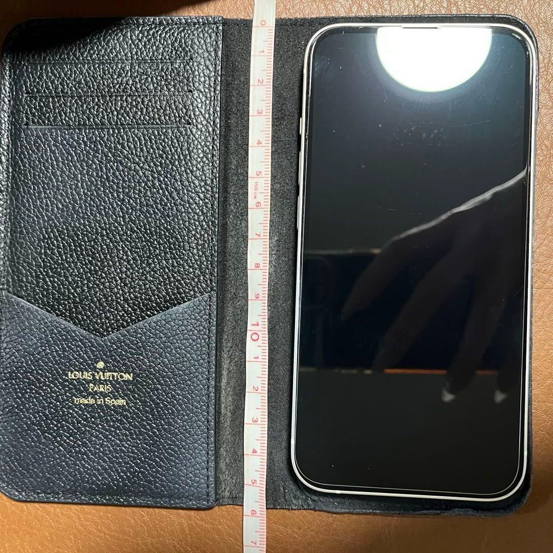 Louis Vuitton ネイビーレザー 手帳型ケース iPhone13/14