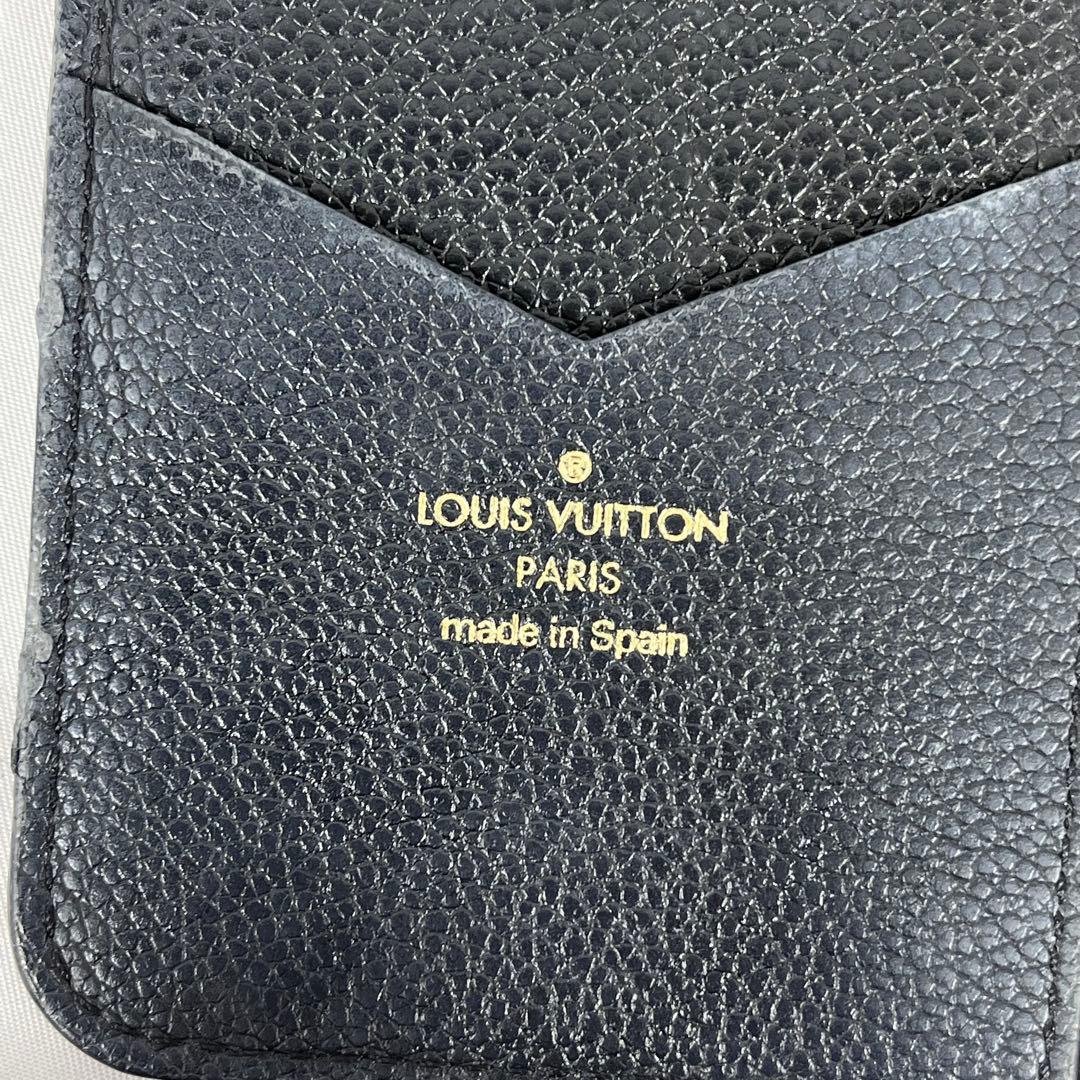 Louis Vuitton ネイビーレザー 手帳型ケース iPhone13/14