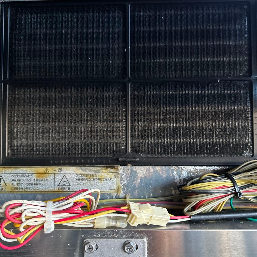 7065 2018年製 100V 縦型 4ドア 業務用冷凍冷蔵庫 2凍2蔵