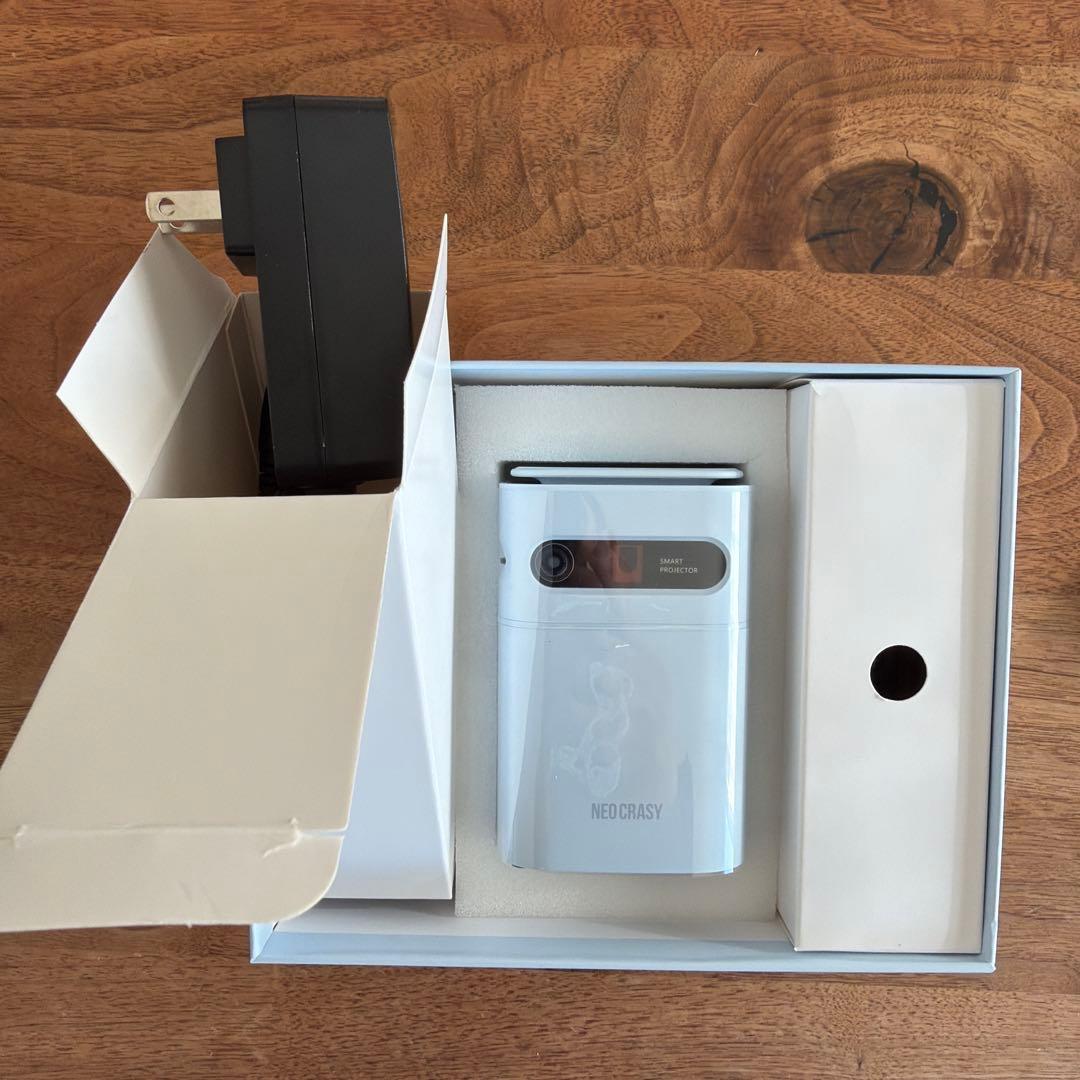 NEOCRASY ポータブルプロジェクター 本体