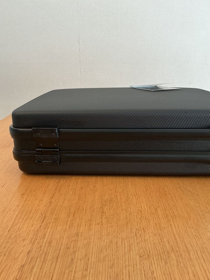 ☆新品未使用　サムソナイト　アタッシュケース　送料無料！