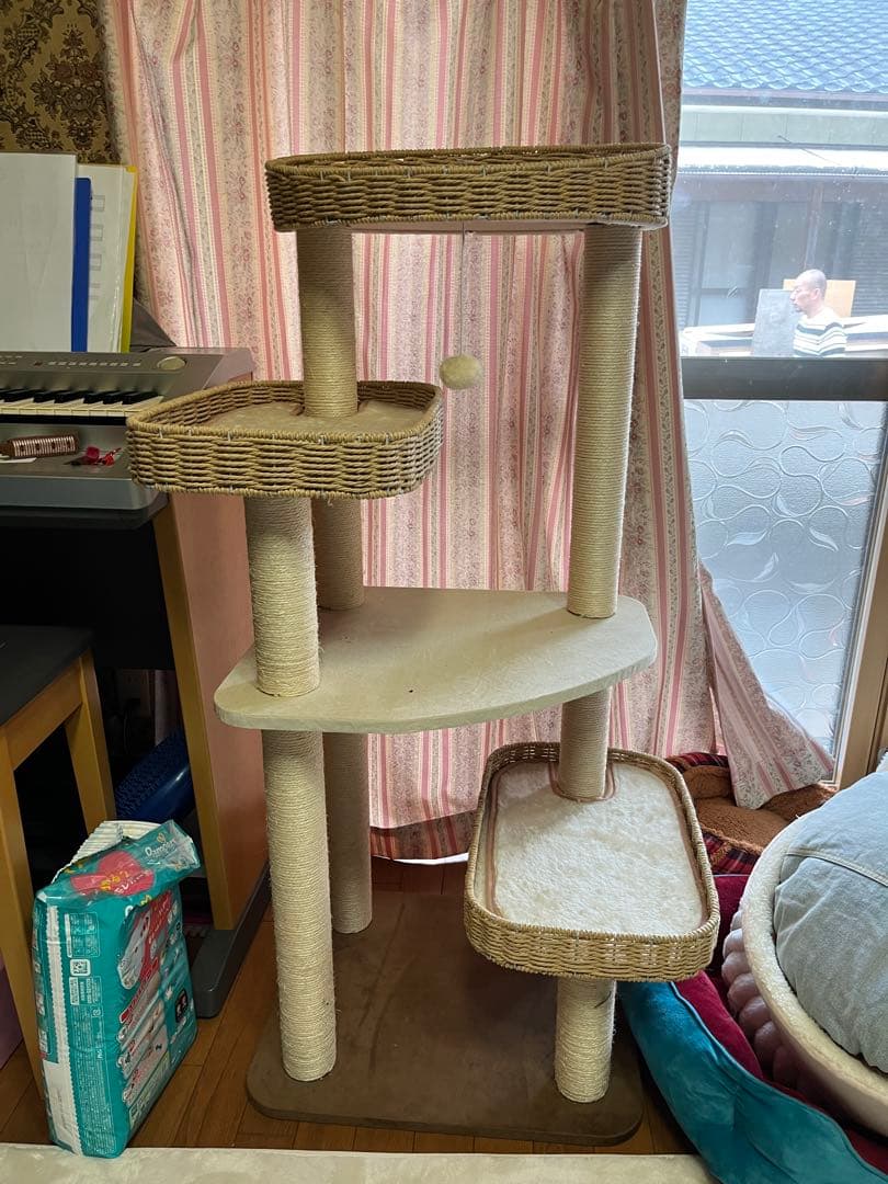 据え置き型キャットタワー