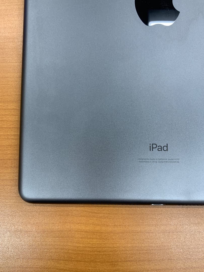 動作確認済 iPad 第7世代 32GB ID C1233