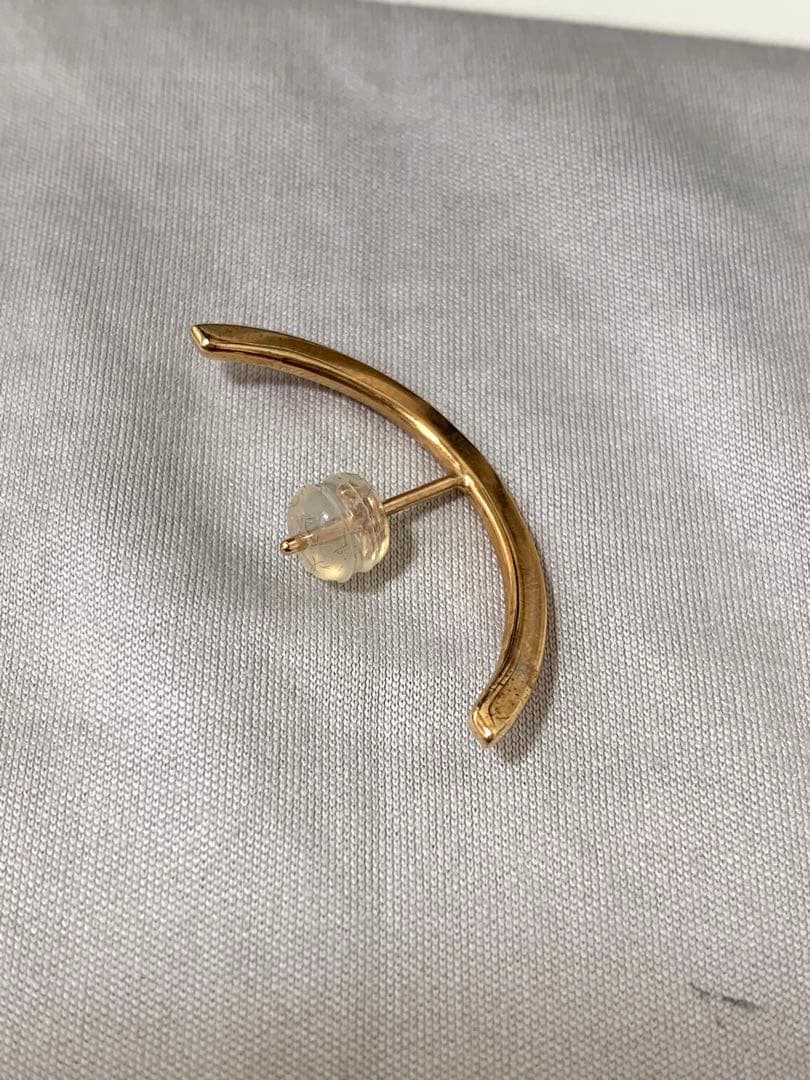 【片耳のみ】ヒロタカ　Bow ピアス　K10