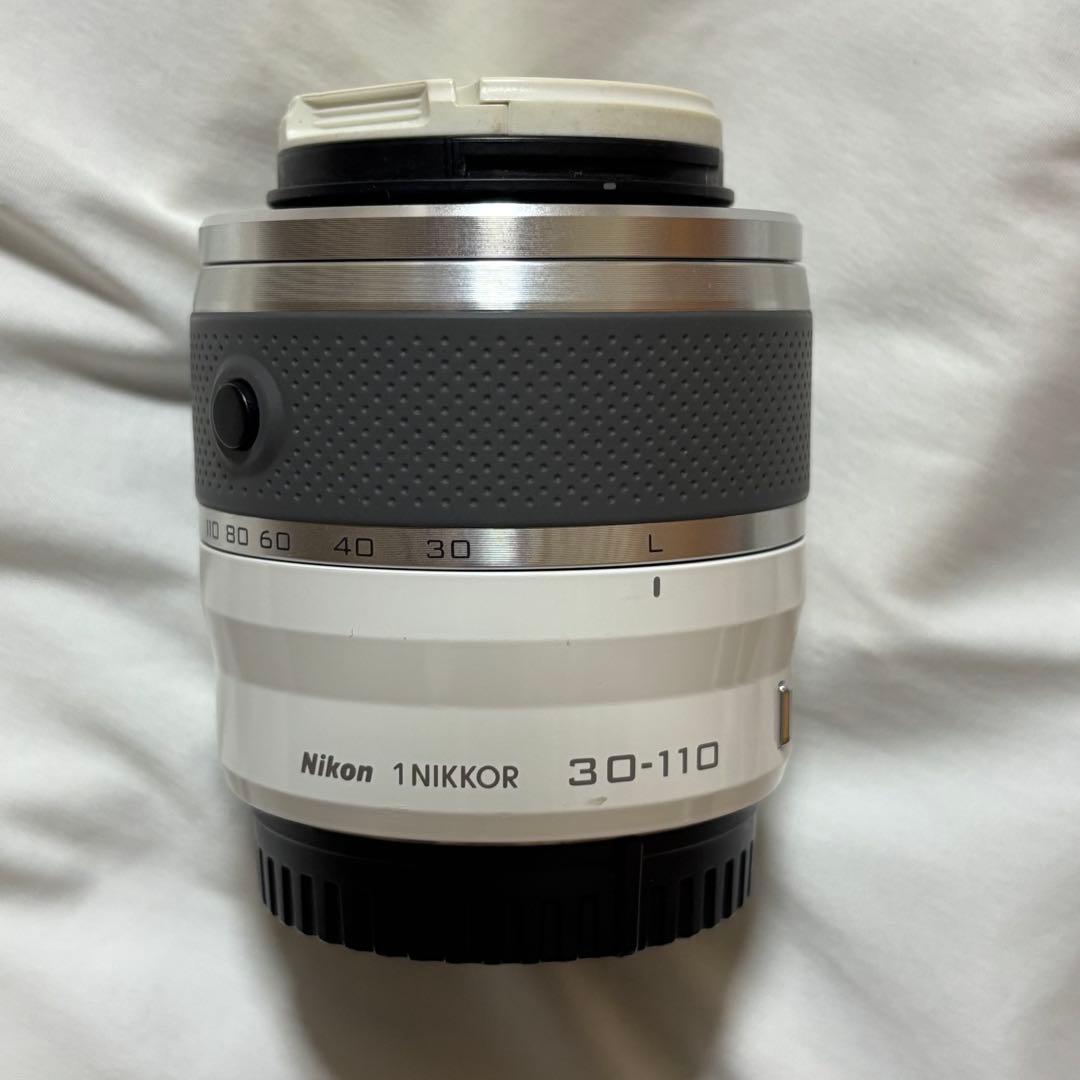 Nikon1 J4 ダブルズームキット　ホワイト 単焦点レンズ付き