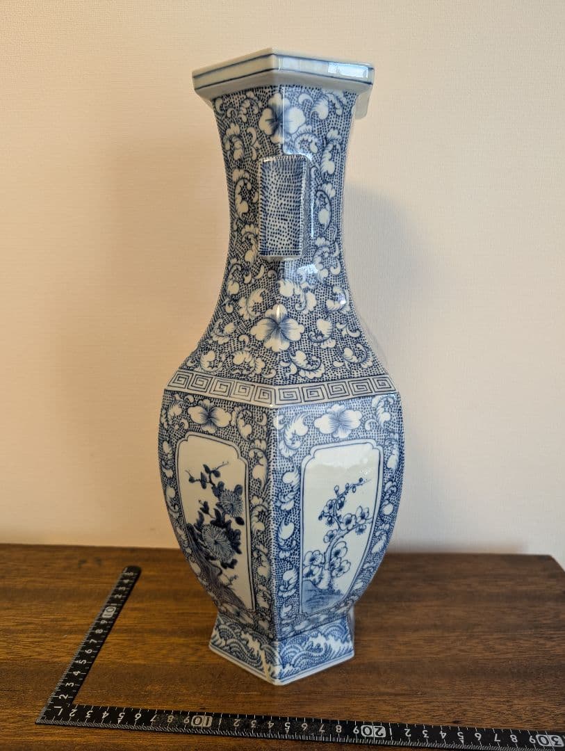 大清乾隆年製　青花山水細密画　六角花瓶　直しあり　中国工芸品　骨董品