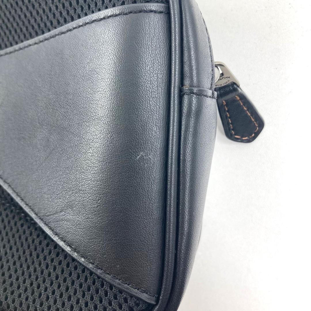 COACH　コーチ　ボディバッグ　ウエストバッグ　レザー　ブラック