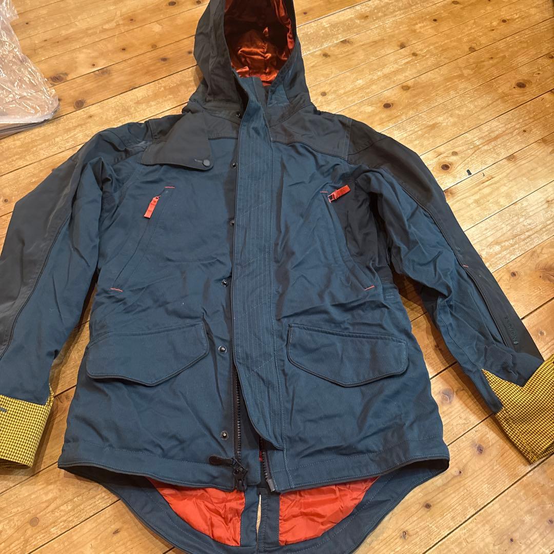BURTON XSサイズ　ウェア(XS)＆パンツ(S)2点セット　バートン