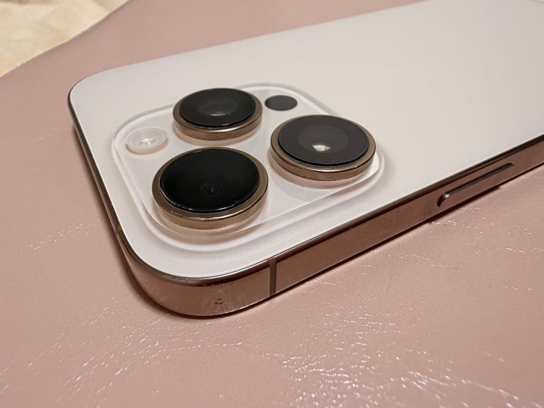 iPhone 16 Pro デザートチタニウム 128GB SIMフリー