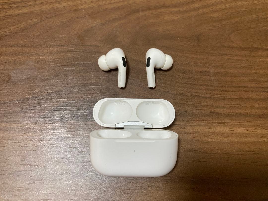【動作確認済】Airpods pro (付属品付)