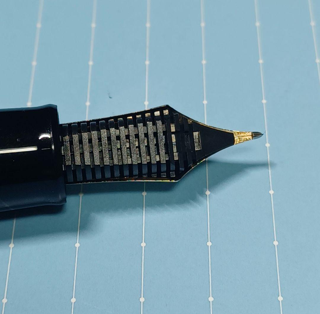 セーラー万年筆 長刀研ぎ 万年筆 廃盤 NMF 中細